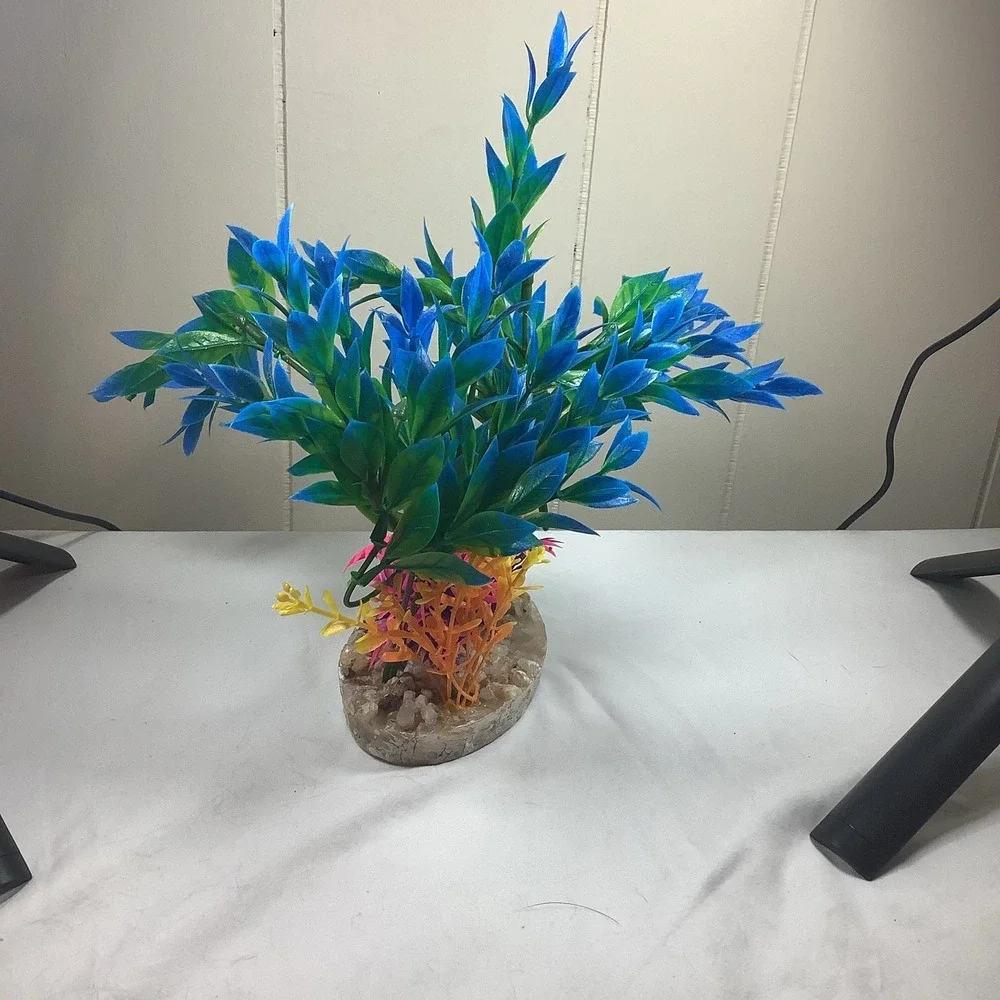 Decorative Plastic Aquarium Plants for Fish Tanks - Blue, Green, Orange, Pink